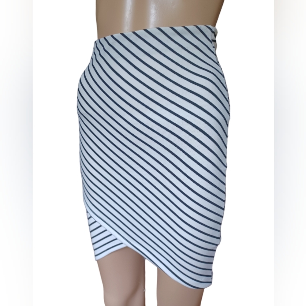 Zara Womens Stretchy Bandage Pencil Skirt Size Small Front Slit Knee Length